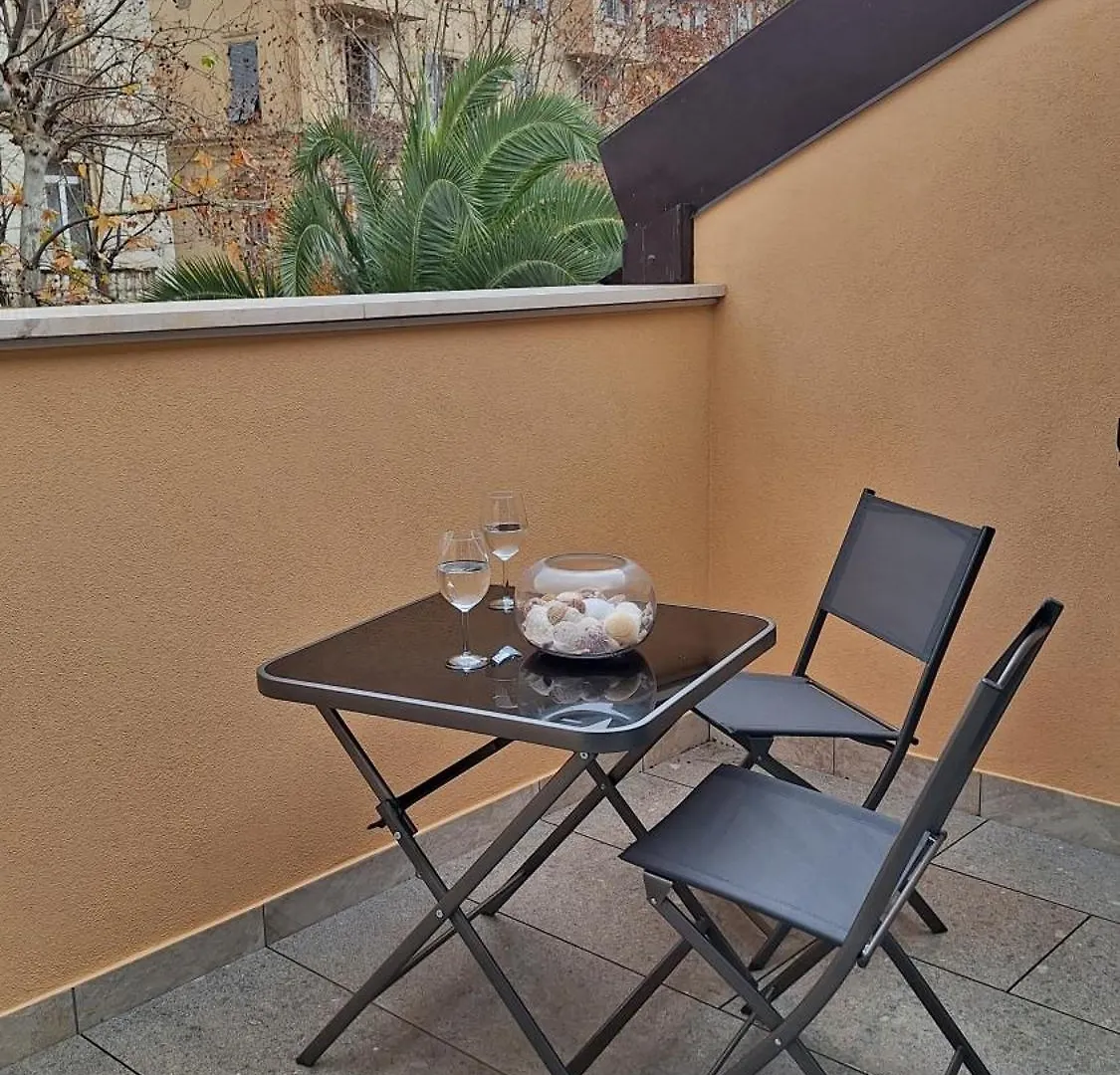 산레모 Platani Del Corso - Attico Con Parcheggio Privato 아파트 0*,  이탈리아