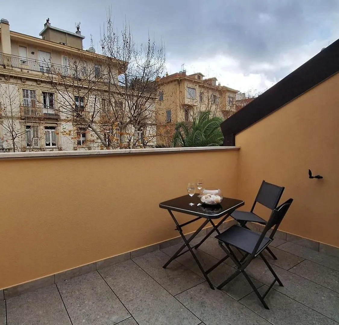 Platani Del Corso - Attico Con Parcheggio Privato Apartment Sanremo